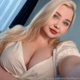 653148772661997568 from fansly