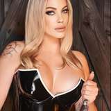 mistress_aurora from onlyfans