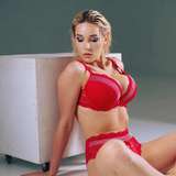 only-kira from onlyfans