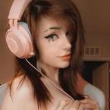 285191915287097344 from fansly