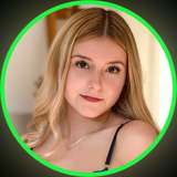 lola.elfie from onlyfans