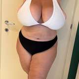 naturalhugeboobs from onlyfans